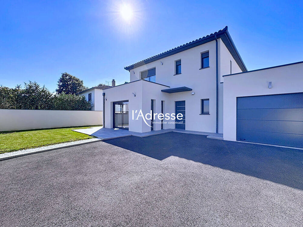 Exclusivité l'Adresse Immobilier- Tournefeuille - Maison comtemporaire T5 de 130m2 sur un terrain de 401m²