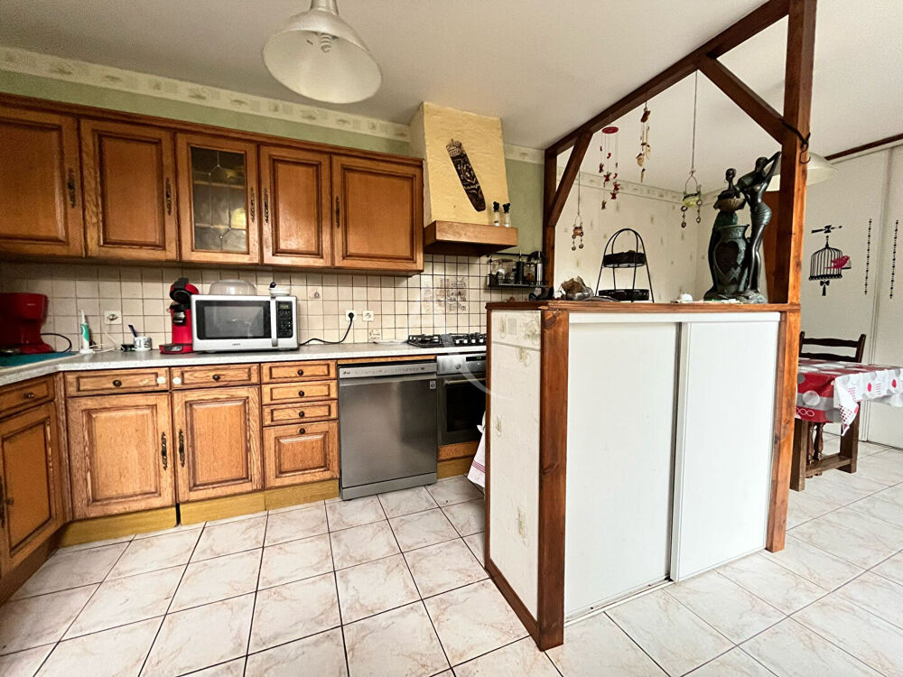 Maison Lassay Les Chateaux 7 pièce(s) 204 m2