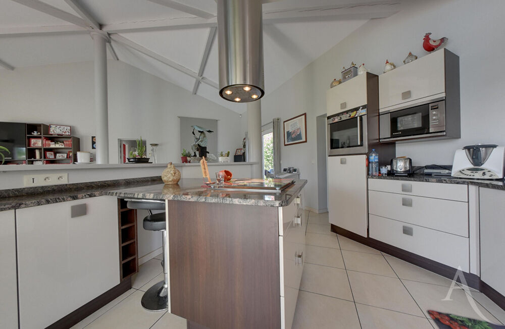 Vente Maison Maison  plain pied 4 pièces de 114,6 m² Azur Azur