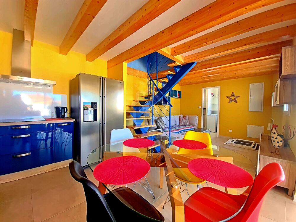 Vente Immeuble Immeuble de rapport Saintes Maries De La Mer 5 pièce(s) 102.00 m2 Saintes maries de la mer