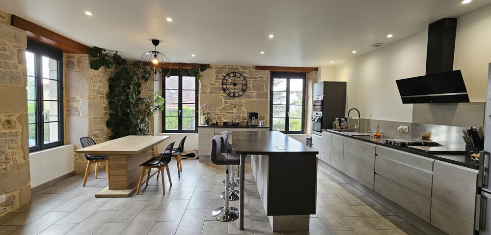 Vente Maison Maison de village de 130m² rénové Ambeyrac