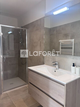  Appartement à louer 1 pièce 27 m²