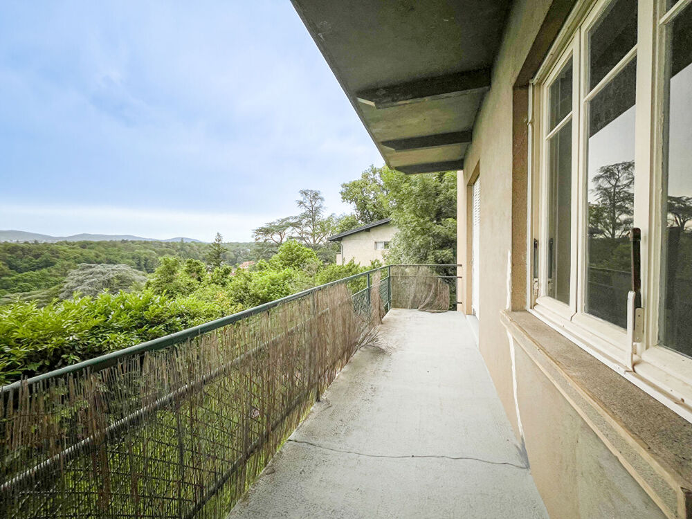 CHARBONNIERES LES BAINS - APPARTEMENT TYPE 4