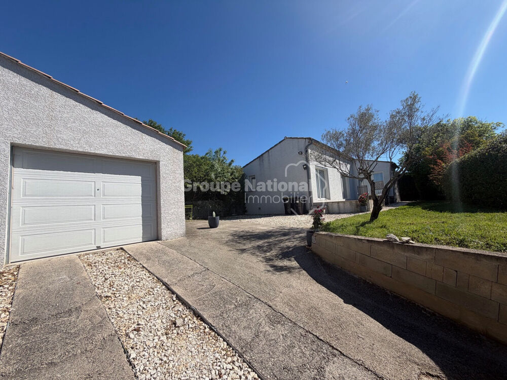 Caveirac Villa plain-pied 1 chambre + bureau sur 454m2 de terrain avec garage