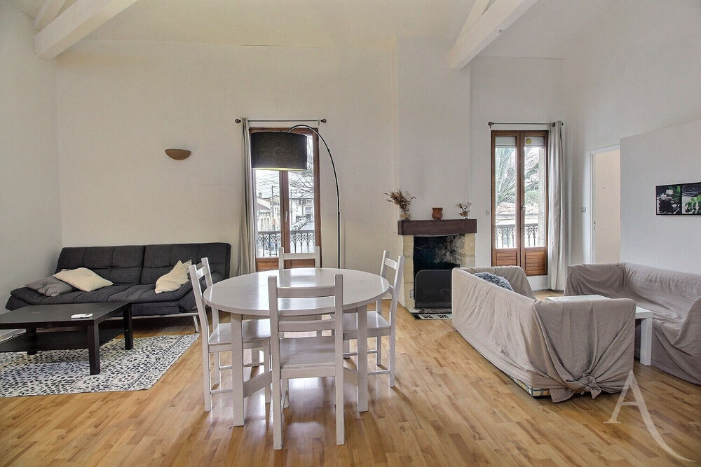 Vente Appartement Barri�re Saint-Gen�s 3 pi�ce(s) 74 m2 Bordeaux