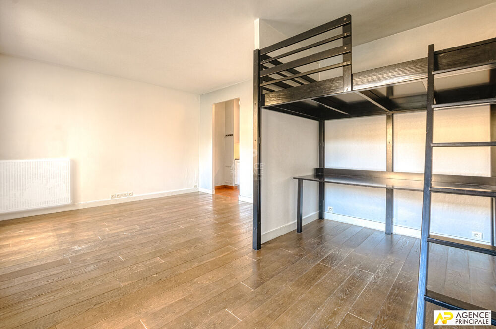 Vente Appartement Versailles Notre Dame - Studio/2 pieces de 38.20 m² carrez situé au 1er étage avec ascenseur et box Versailles