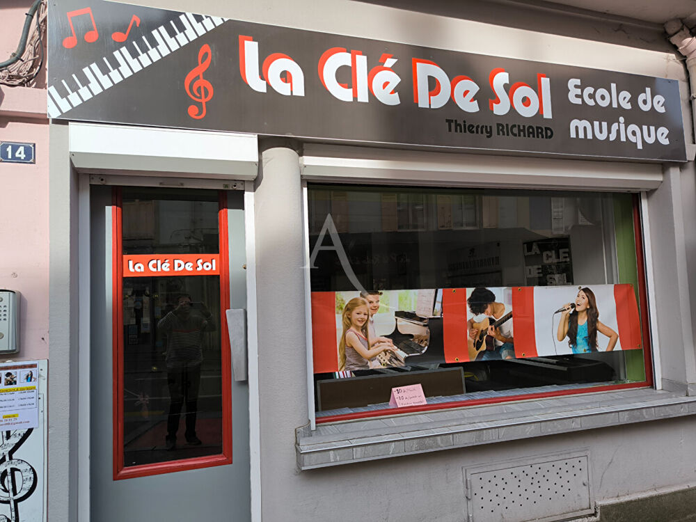   Local d'activit Epinal 2 pice(s) 57 m2 