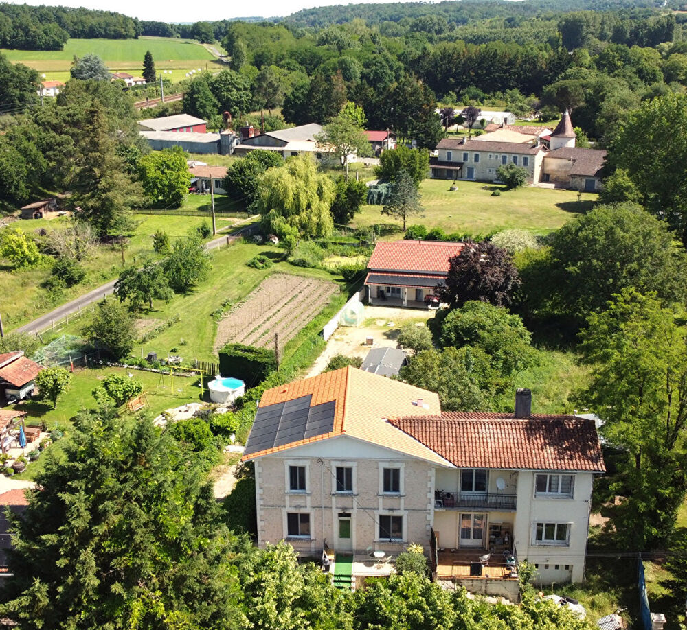 Charmante maison entièrement rénovée de 135 m² ? 3 chambres ? à seulement 5 min de Chalais