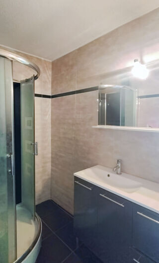  Appartement à louer 3 pièces 68 m²