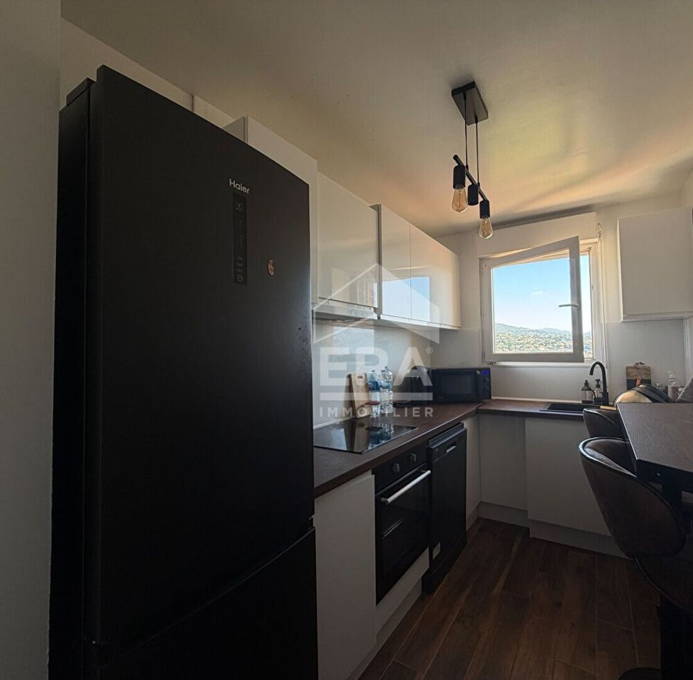 Location Appartement superbe 2 pièces 55M² -Piscine - Aperçu mer Nice