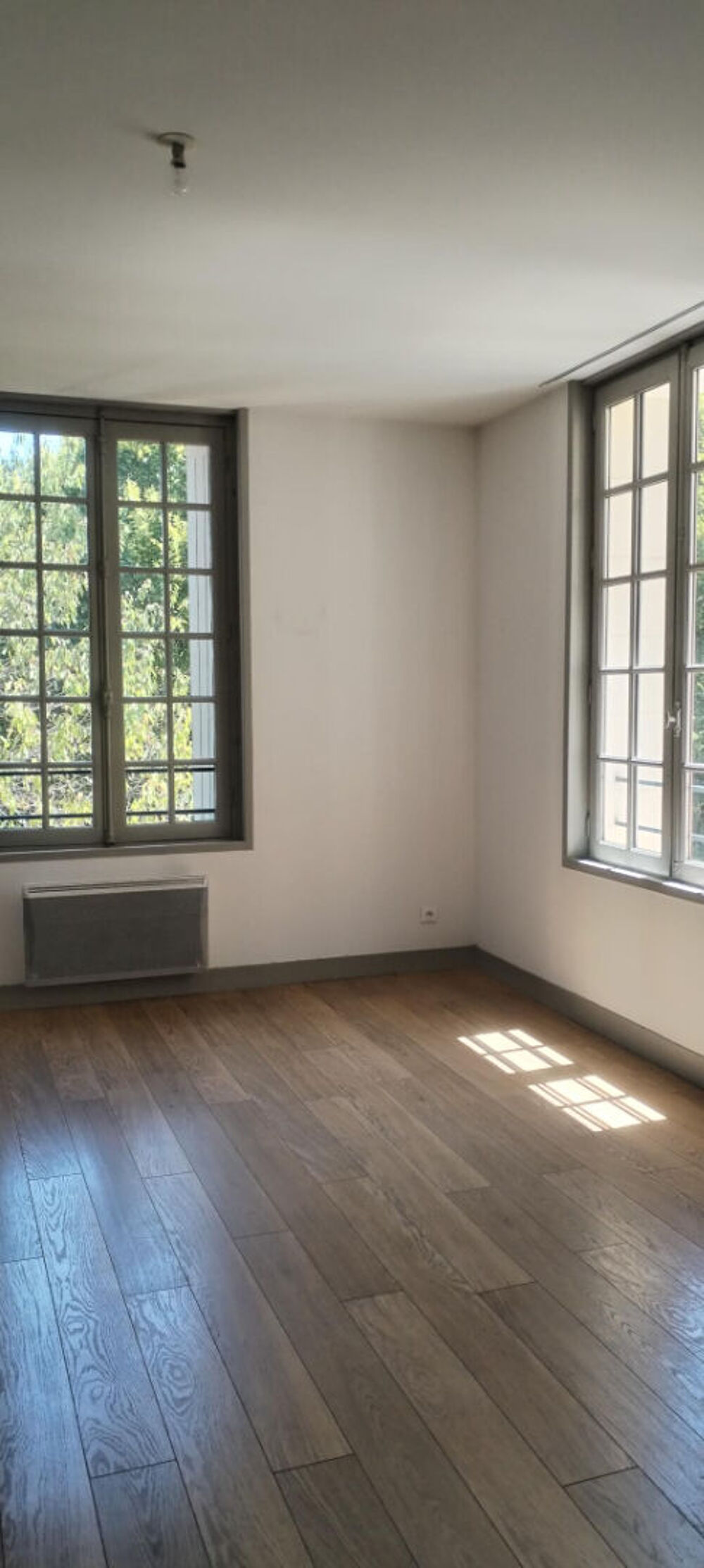 Location Appartement T2 BIS  65M² RESIDENCE LOUIS SERCAN - SAINTES RIVE GAUCHE Saintes