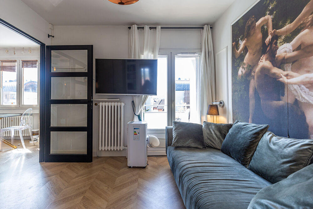 AGENCE IMMOBILIERE LAFORET - EXCLUSIVITE - "SAUGE" - ANNECY - APPARTEMENT TRAVERSANT T3 de 57,26m² - BALCON - CAVE - GARAGE