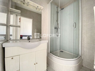  Appartement à louer 1 pièce 28 m²