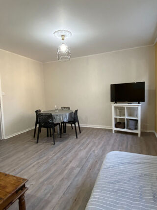  Appartement à louer 3 pièces 66 m²