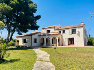  Maison � vendre 8 pi�ces 370 m�