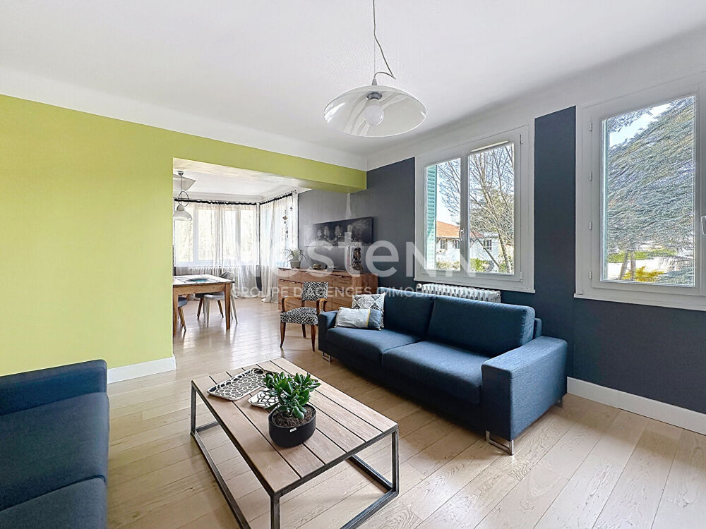 Vente Appartement Appartement triplex avec 3 chambres, un bureau et un jardin - 69500 BRON Bron