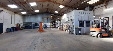   Local d'activit� avec terrain constructible.  Zone industrielle de Mer 