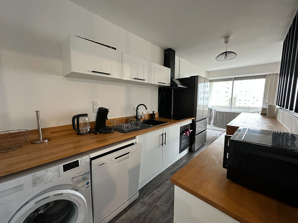 POITIERS - Appartement T5 - 90 m² - REFAIT A NEUF