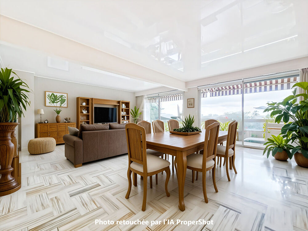 Appartement Cannes 3 pièces 95 m²_ Garage _ Au calme _ Vue dégagée _ Aperçu mer