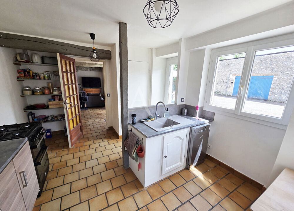 Maison ancienne avec du potentiel !