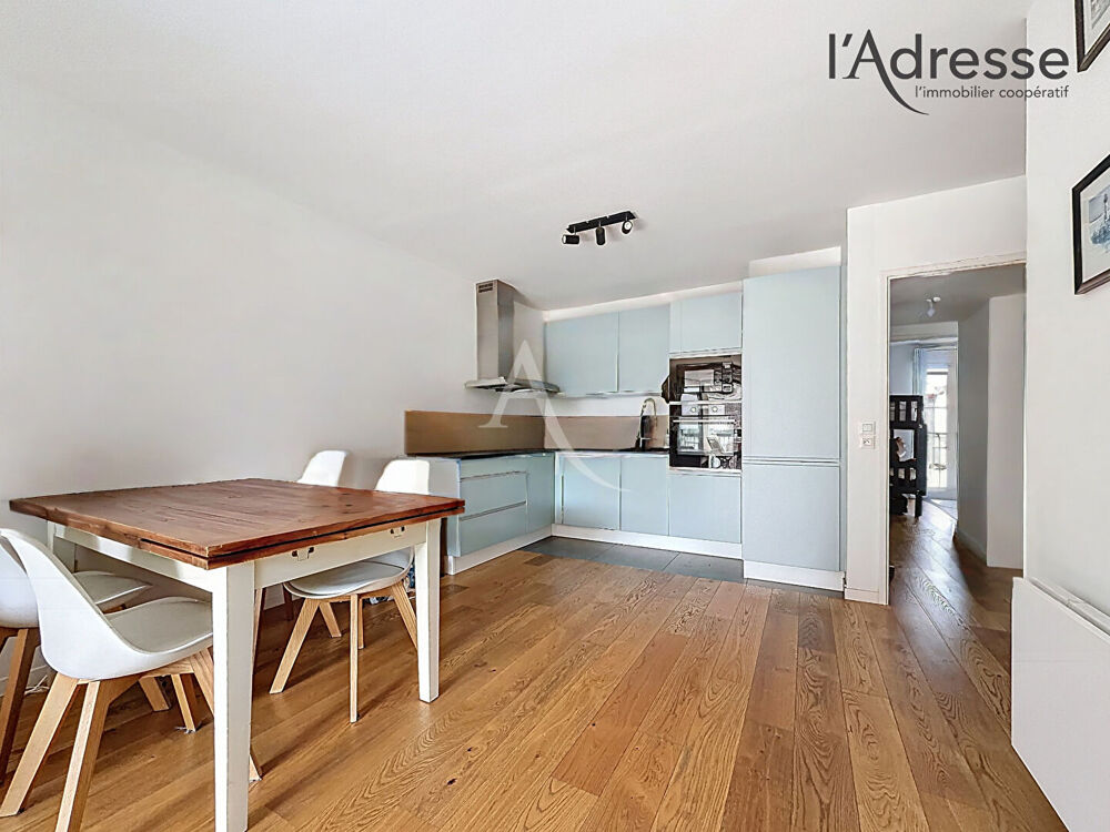 Vente Appartement PUTEAUX/ Cours Voltaire - Appartement 3 pièces 72m² - 1 Balcon - 1 Parking - 1 Cave Puteaux