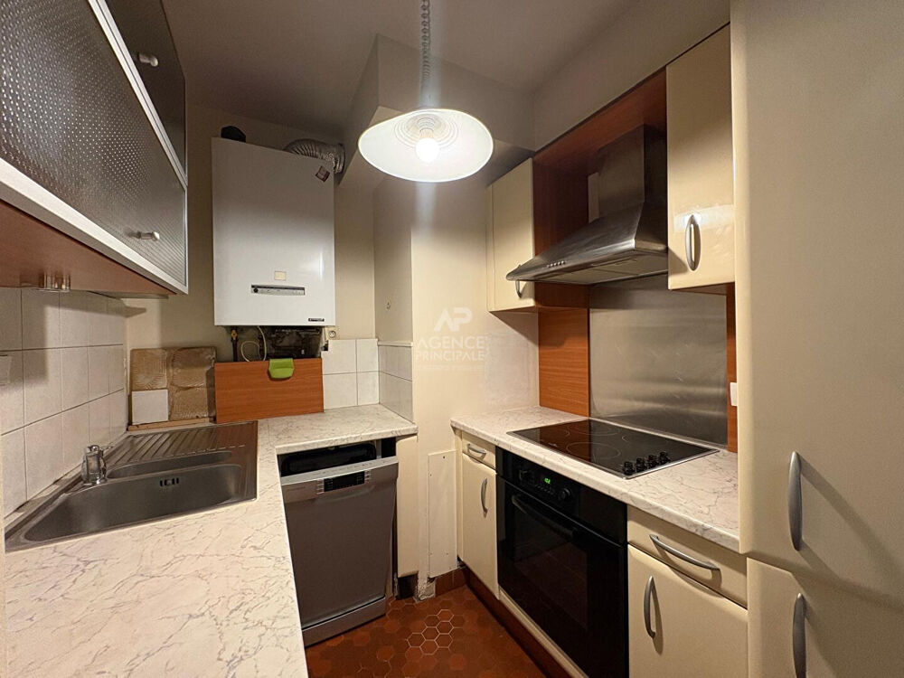 Location Appartement Appartement 2 pièces avec jardin + box/garage- secteur Hôpital proche centre Saint germain en laye
