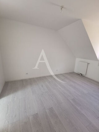  Maison à louer 5 pièces 97 m²