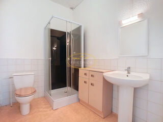  Immeuble � vendre 13 pi�ces 360 m�