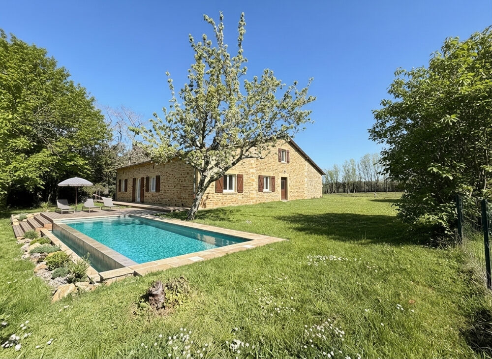 LE CHARME DE LA CAMPAGNE AUX PORTES DE PÉRIGUEUX avec grand garage