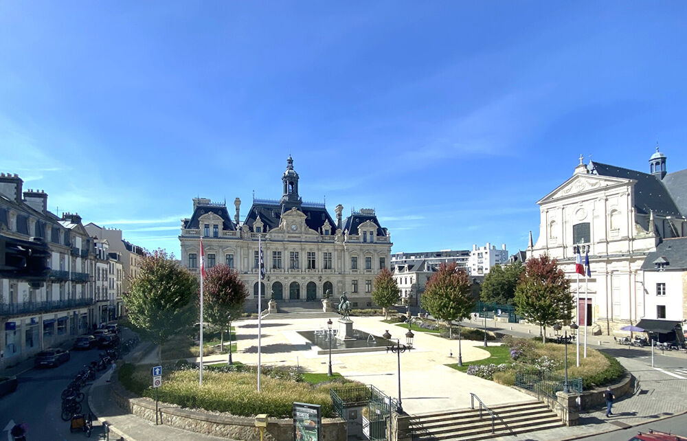 Vente Appartement Appartement à vendre à Vannes 4 pièces avec jardin - Dernier étage - Hôtel de ville Vannes