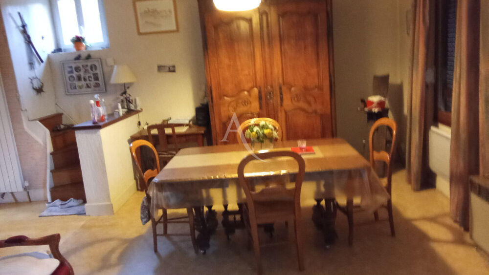 EN VENTE - THIERS - Maison avec 2 appartements sur terrain de 3000 m².