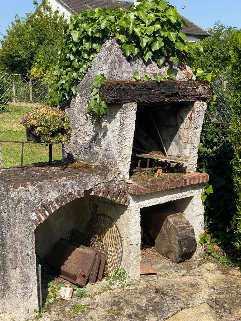 Maison Saran 6 chambres, jardin et sous sol
