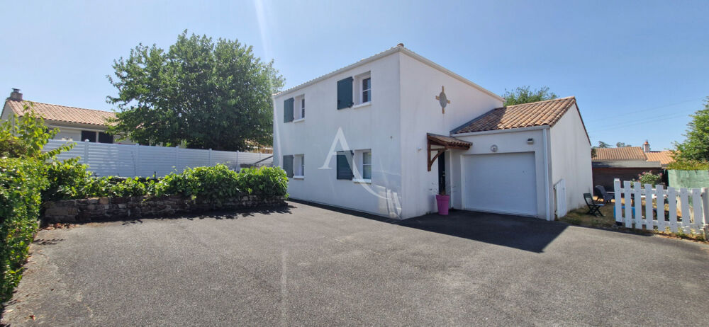 Maison 7 pièces 140 m² · à La Roche sur Yon · 140 m² · 327 050 €