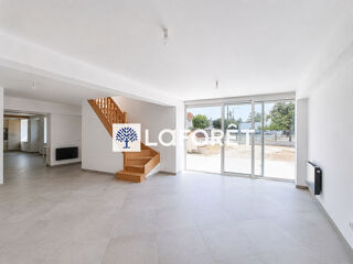  Maison à louer 4 pièces 129 m²