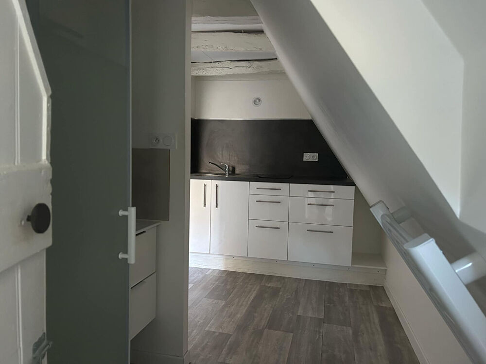 Location Appartement A louer - Studio avec coin chambre - Angers hyper centre-ville Angers
