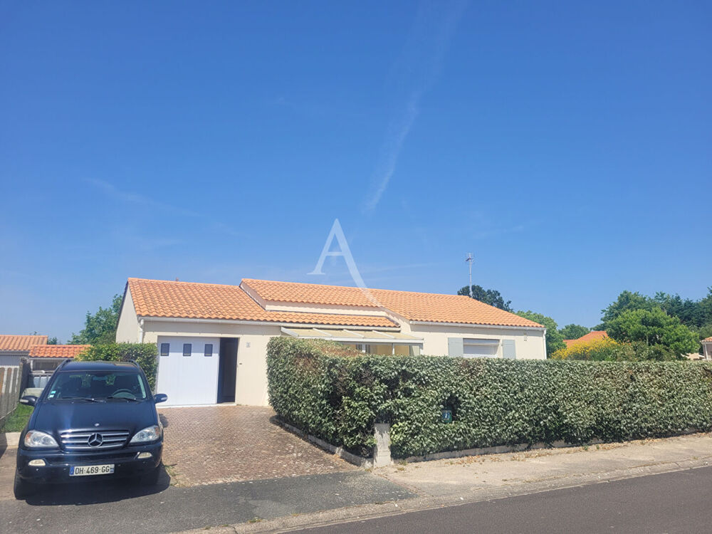 Location Maison Maison  4 pièce(s) 79.02 m2 A LOUER A L ANNEE Les sables d olonne