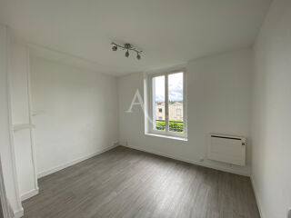  Appartement à louer 3 pièces 42 m²