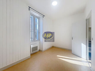  Appartement à louer 2 pièces 27 m²