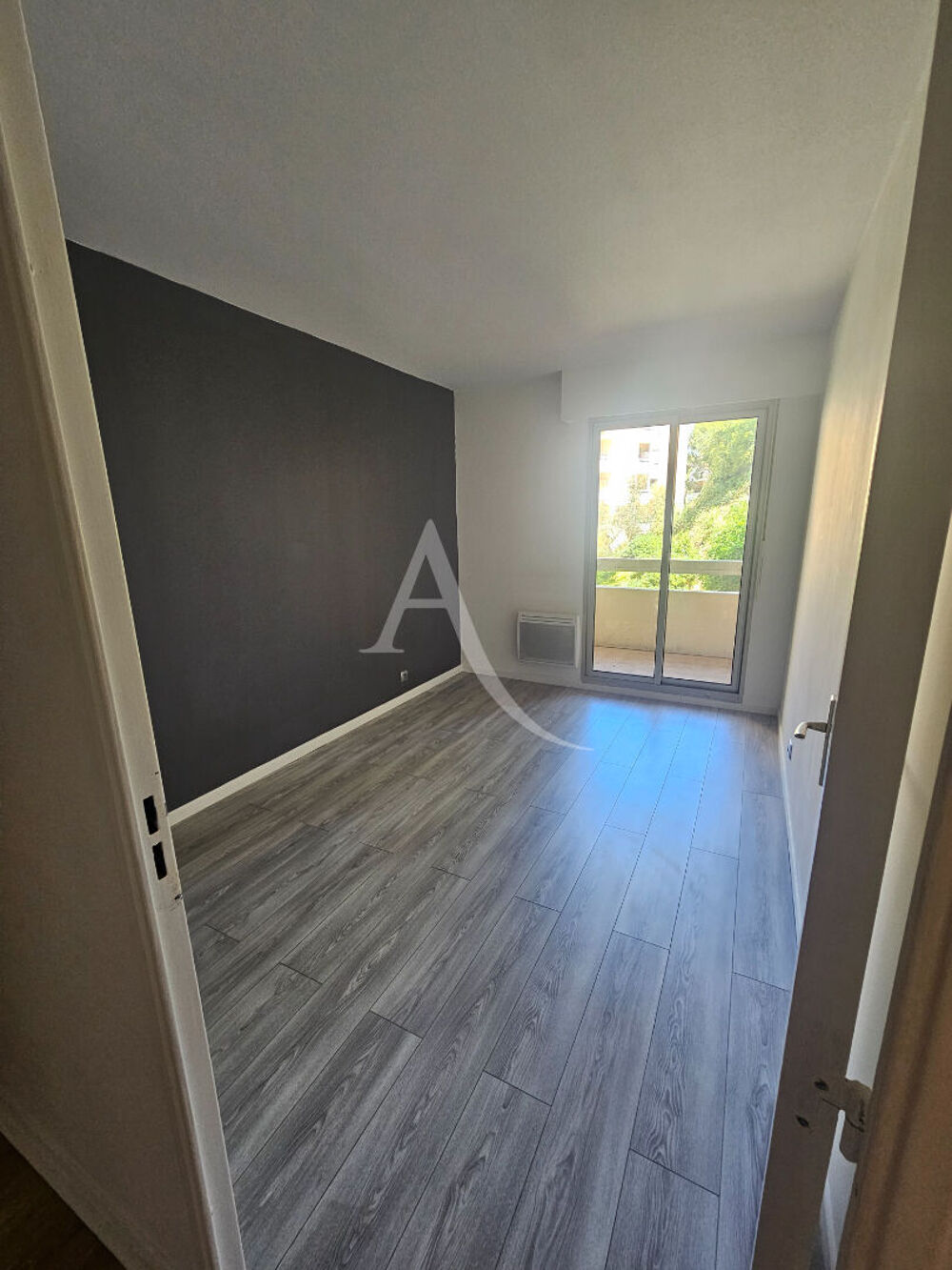 Location Appartement Nice Ouest Corniche Fleurie 4 pièces, terrasse, garage - résidence avec piscine et gardien Nice