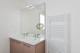  Maison 4 pièces 83 m² Merignac