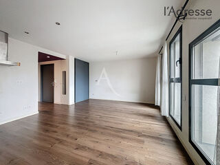  Appartement à louer 1 pièce 32 m²