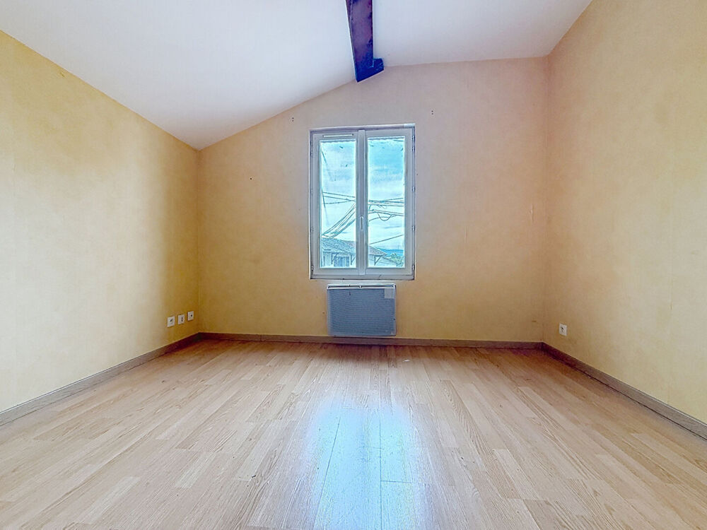 Location Maison Maison de village  90m2 Les Eparres Les eparres
