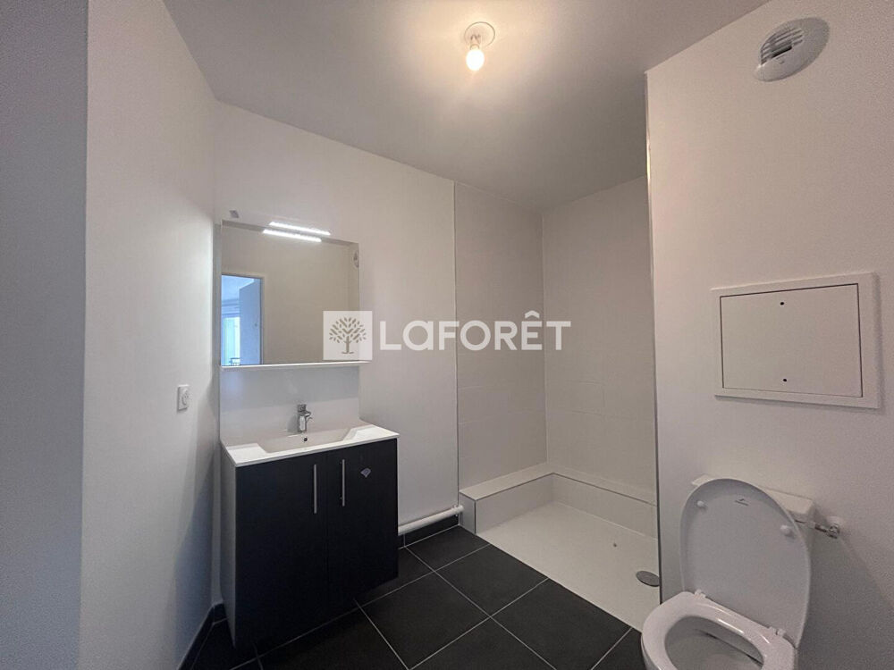 Location Appartement STUDIO 36M² - A LOUER GARE RER A SUCY-BONNEUIL - SUCY EN BRIE -  LES PATIOS DE SUCY Sucy en brie