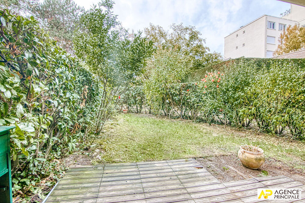 Versailles Clagny Appartement 3 pièces 75m² carrez avec jardin plein ouest, cave et parking en sous-sol