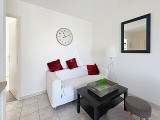  Appartement à louer 2 pièces 33 m²