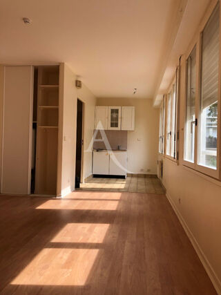  Appartement à louer 1 pièce 27 m²