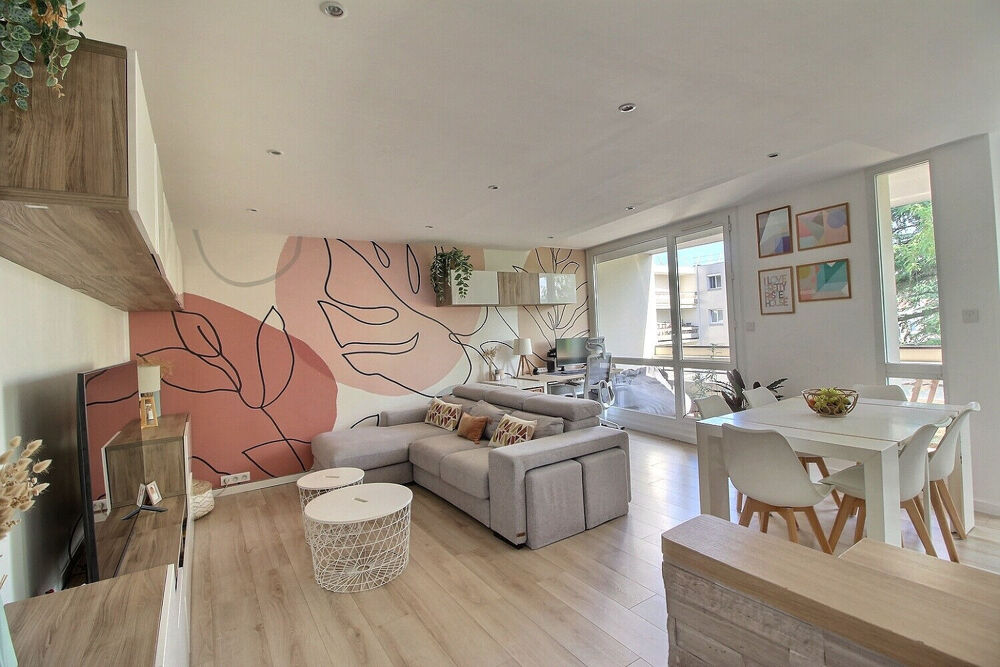 Vente Appartement Appartement 4 pièces d'exception à vendre au coeur du vieux Massy  avec loggia, parkings et cave Massy