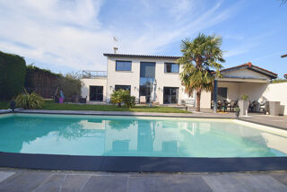  Maison � vendre 5 pi�ces 210 m�