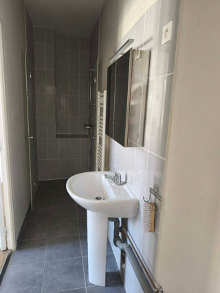  Appartement à louer 2 pièces 48 m²