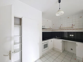  Appartement à louer 4 pièces 123 m²